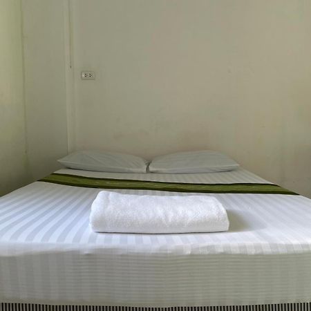 J Home Hat Yai Buitenkant foto