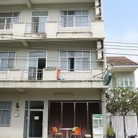 J Home Hat Yai Buitenkant foto