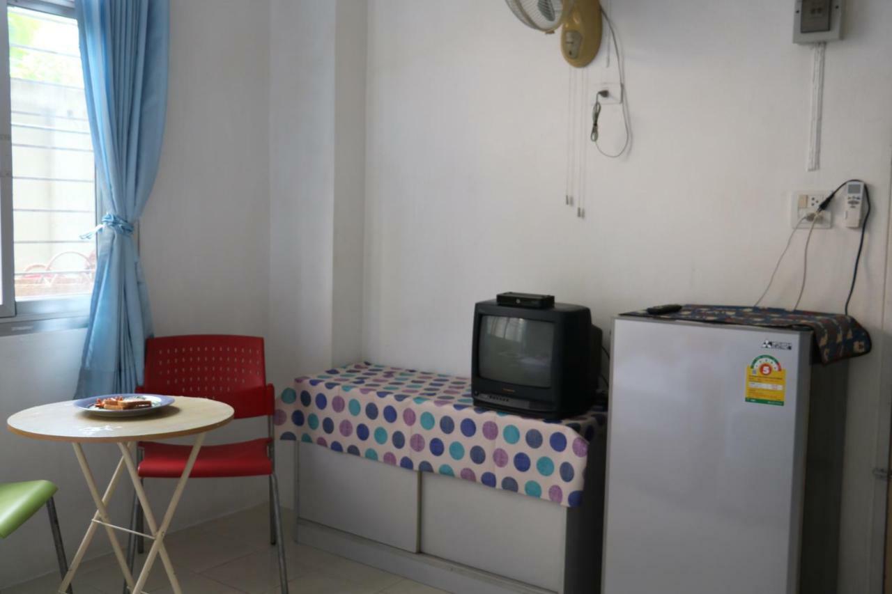 J Home Hat Yai Buitenkant foto