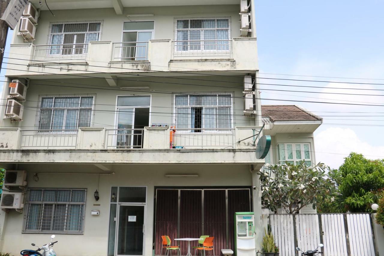 J Home Hat Yai Buitenkant foto