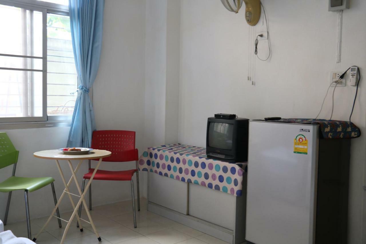 J Home Hat Yai Buitenkant foto